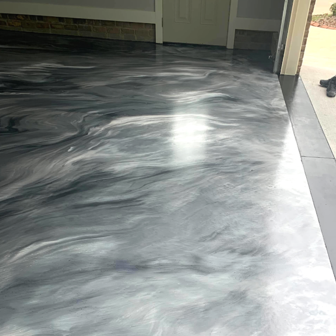 Metallic dark silver - cropped